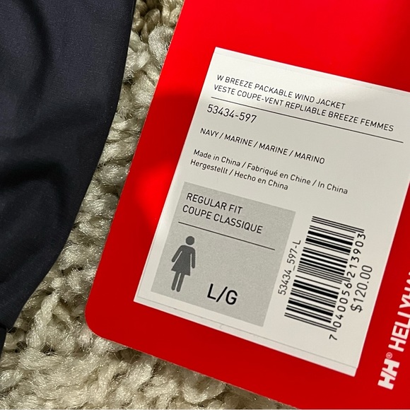 Brand new Helly Hansen light cropped jacket - Picture 2 of 8